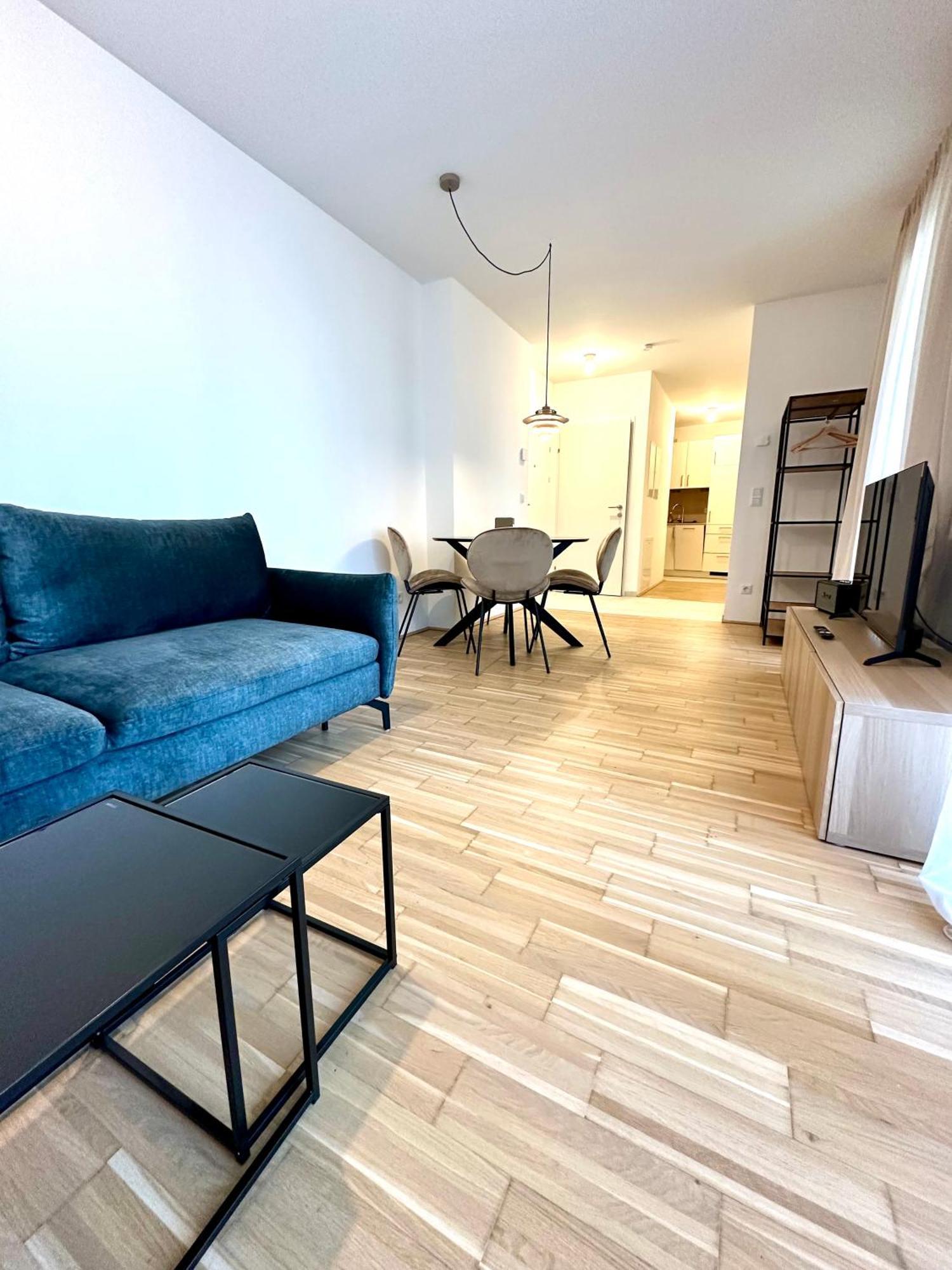 Coho City Apartments Mit Hauseigener Tiefgarage Wenen Buitenkant foto