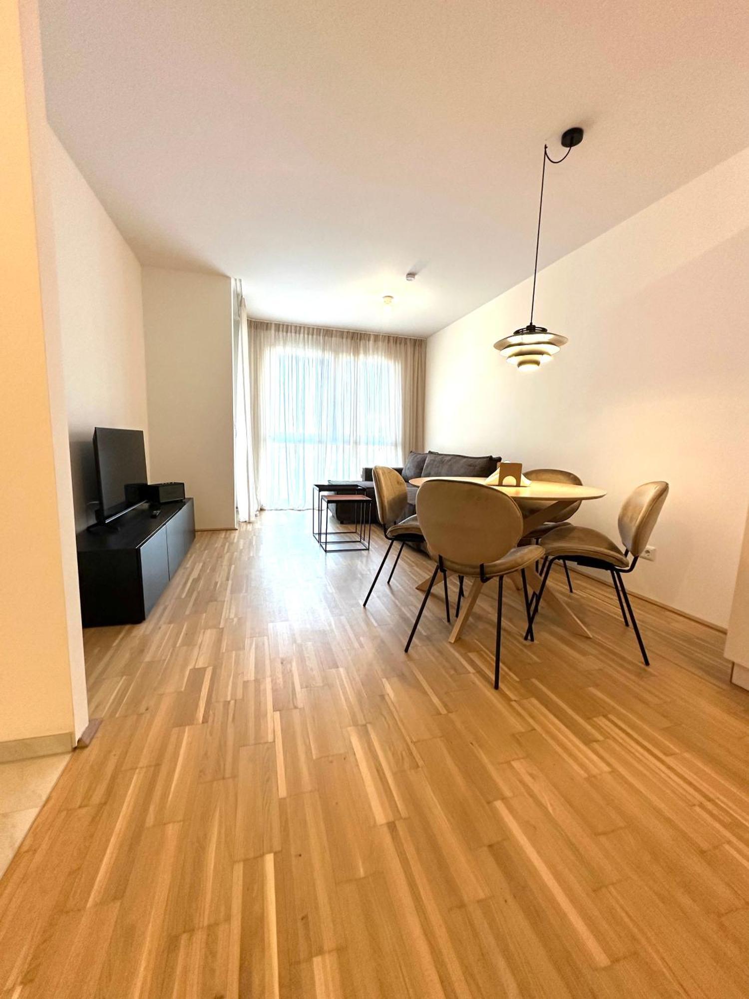 Coho City Apartments Mit Hauseigener Tiefgarage Wenen Buitenkant foto