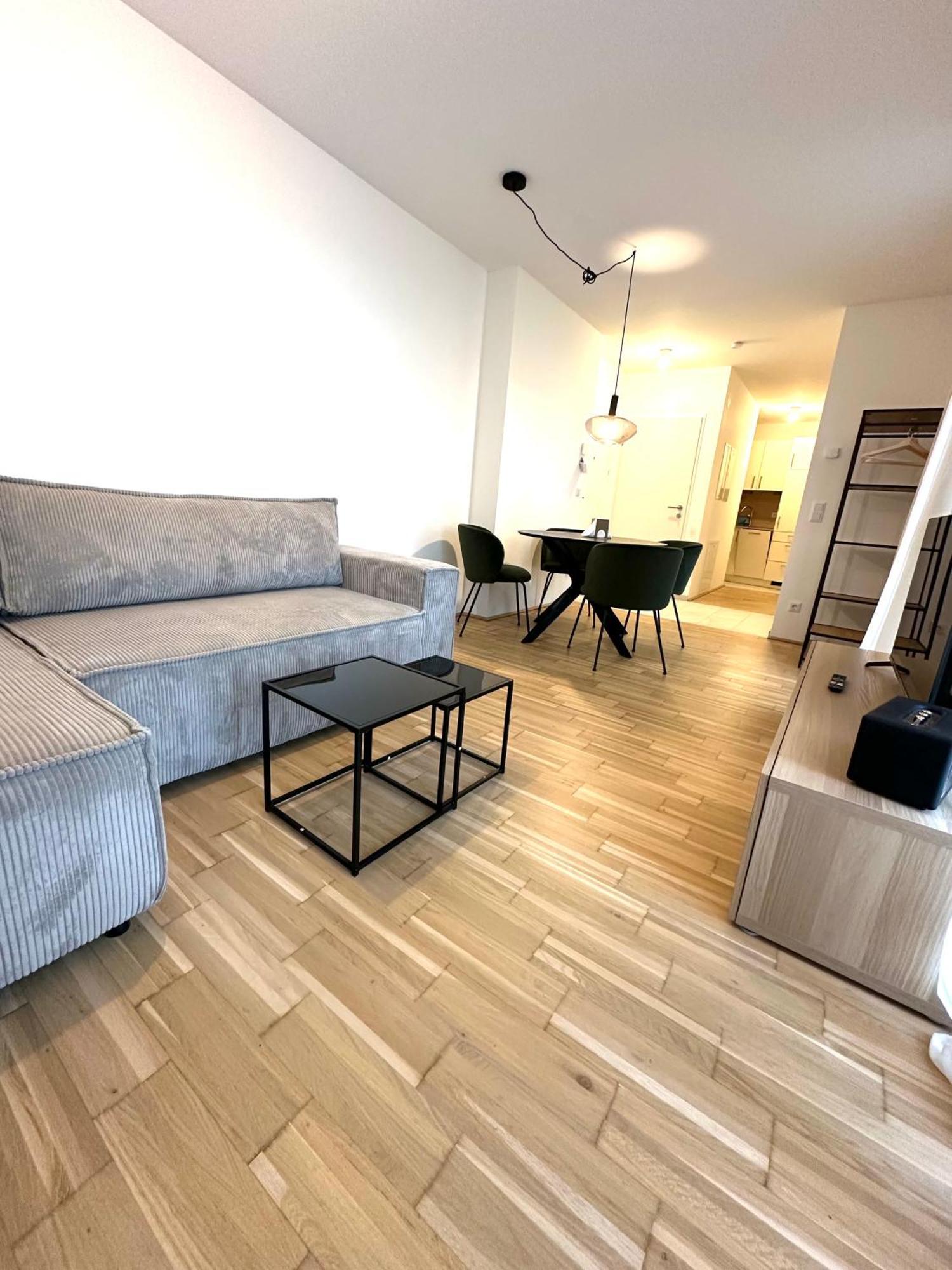 Coho City Apartments Mit Hauseigener Tiefgarage Wenen Buitenkant foto