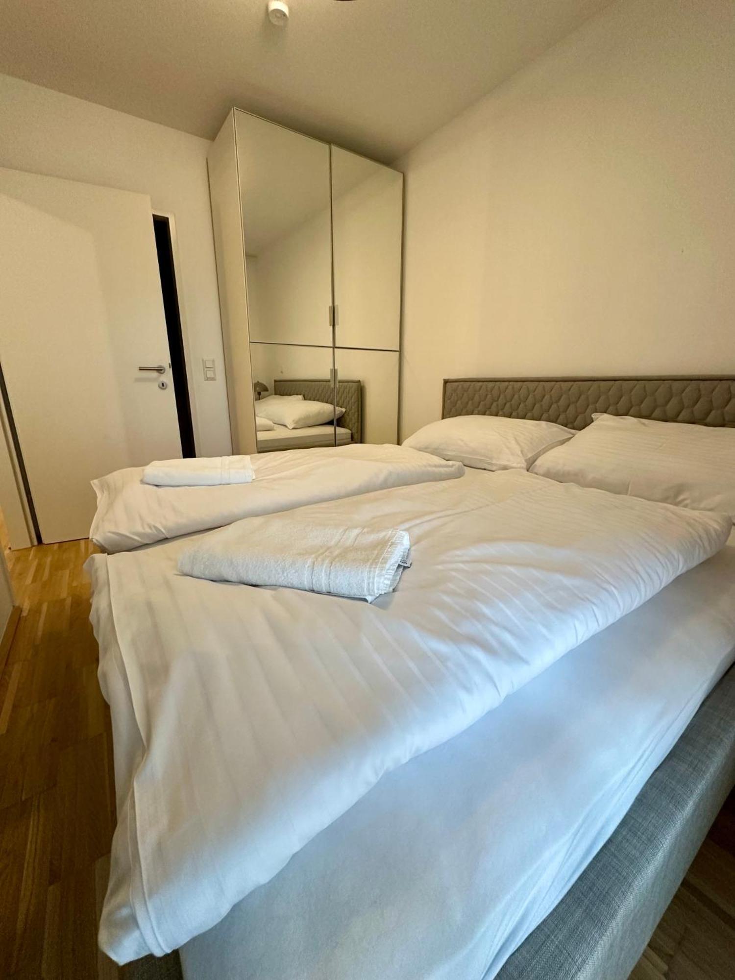 Coho City Apartments Mit Hauseigener Tiefgarage Wenen Buitenkant foto