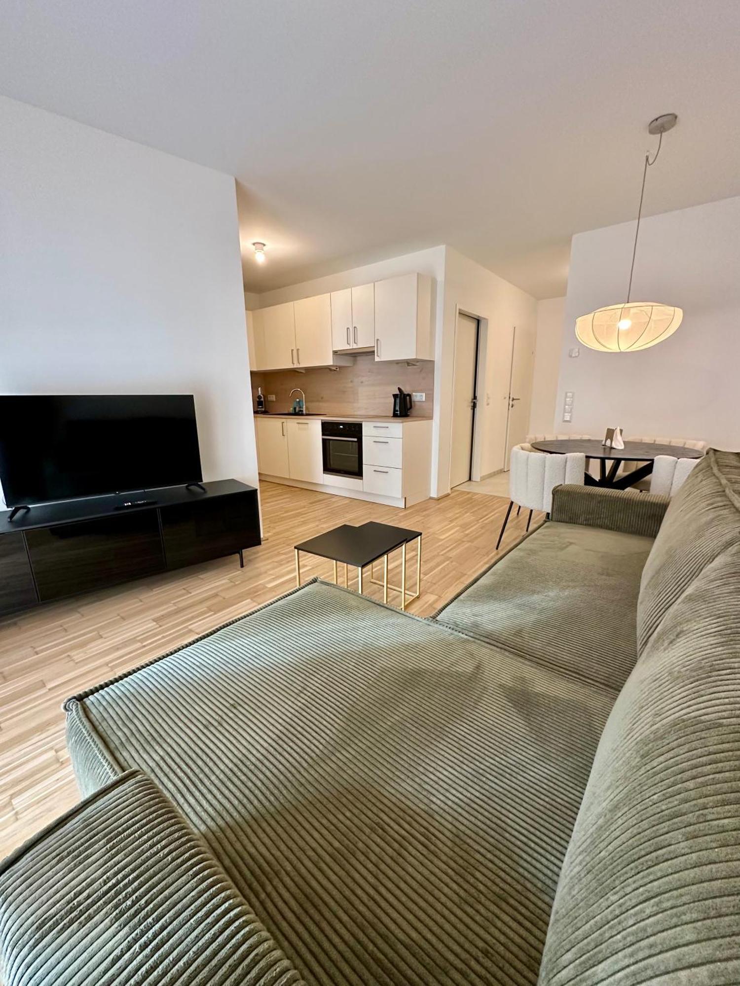 Coho City Apartments Mit Hauseigener Tiefgarage Wenen Buitenkant foto